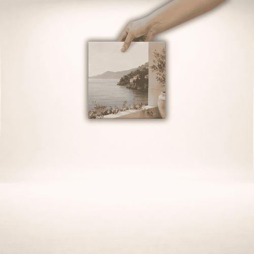Kleiner Amalfi Stillness Canvas Print mit mediterranem Küstenmotiv, von einer Hand gehalten