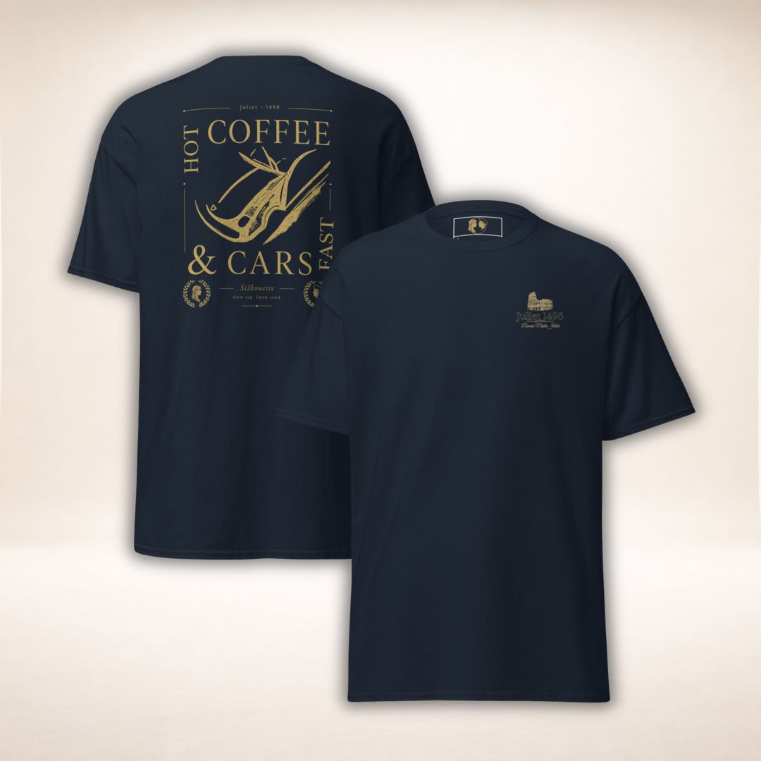 Dunkelblaues Siena Club T-Shirt in Vorder- und Rückansicht mit kleinem Brustlogo und goldfarbenem Rückenmotiv.
