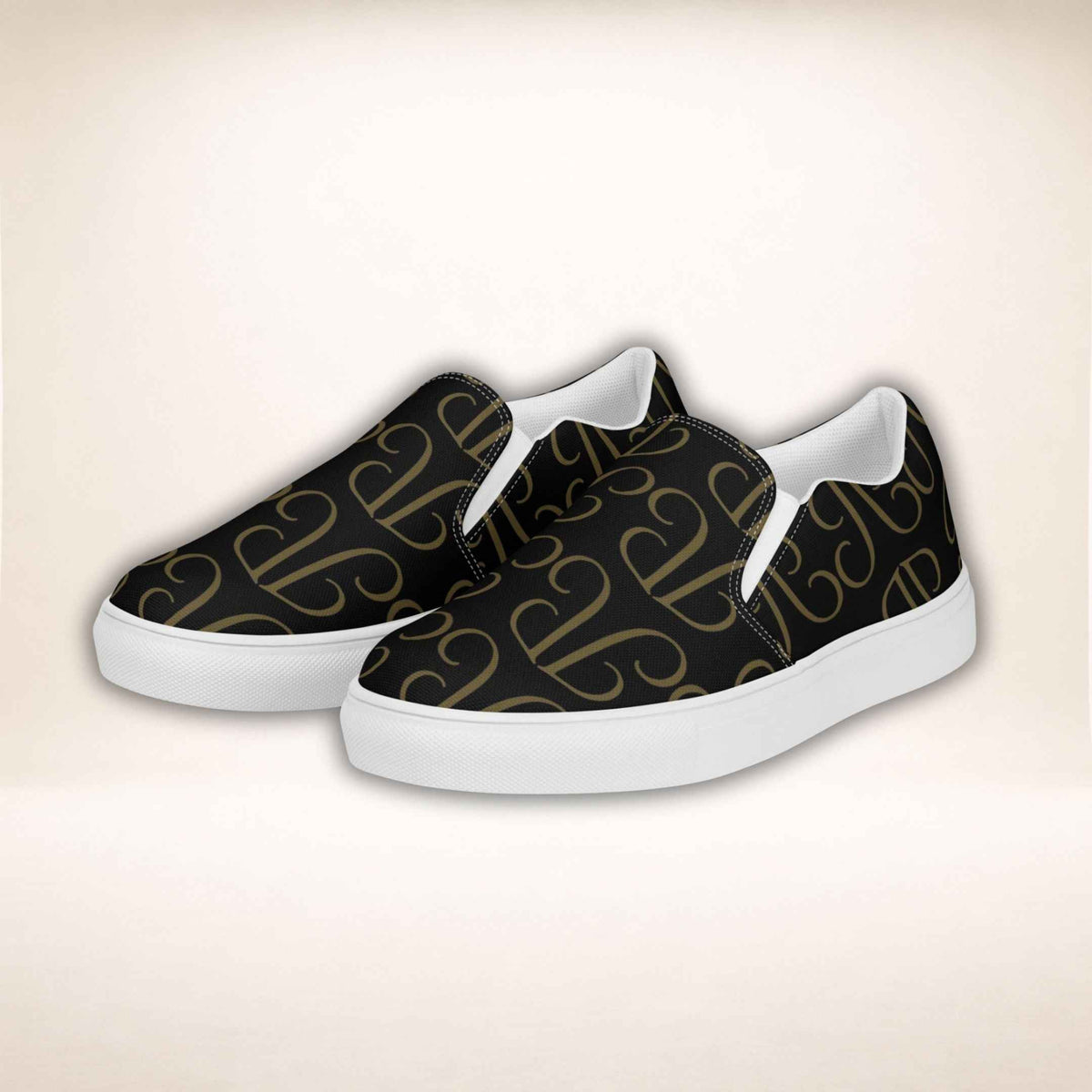 Slip-On Sneaker Monogram Luxe mit schwarzer Oberfläche und goldfarbenem Muster, Paaransicht