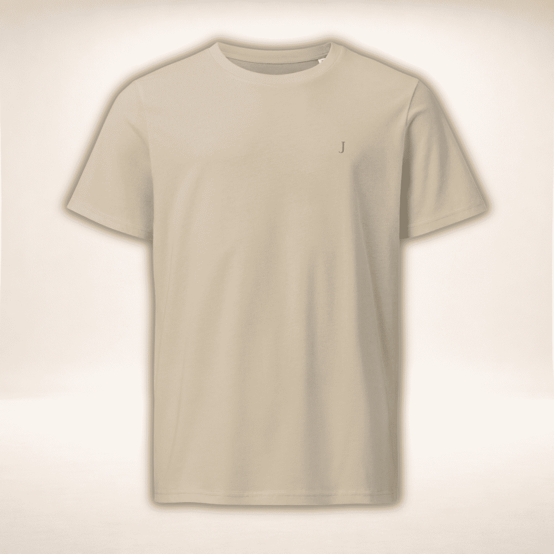 Club Juliet Bio T-Shirt in Naturweiß mit kleinem goldfarbenem J